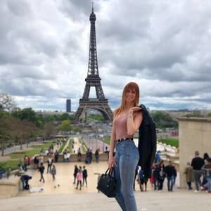 Meet your Posher, Brooke